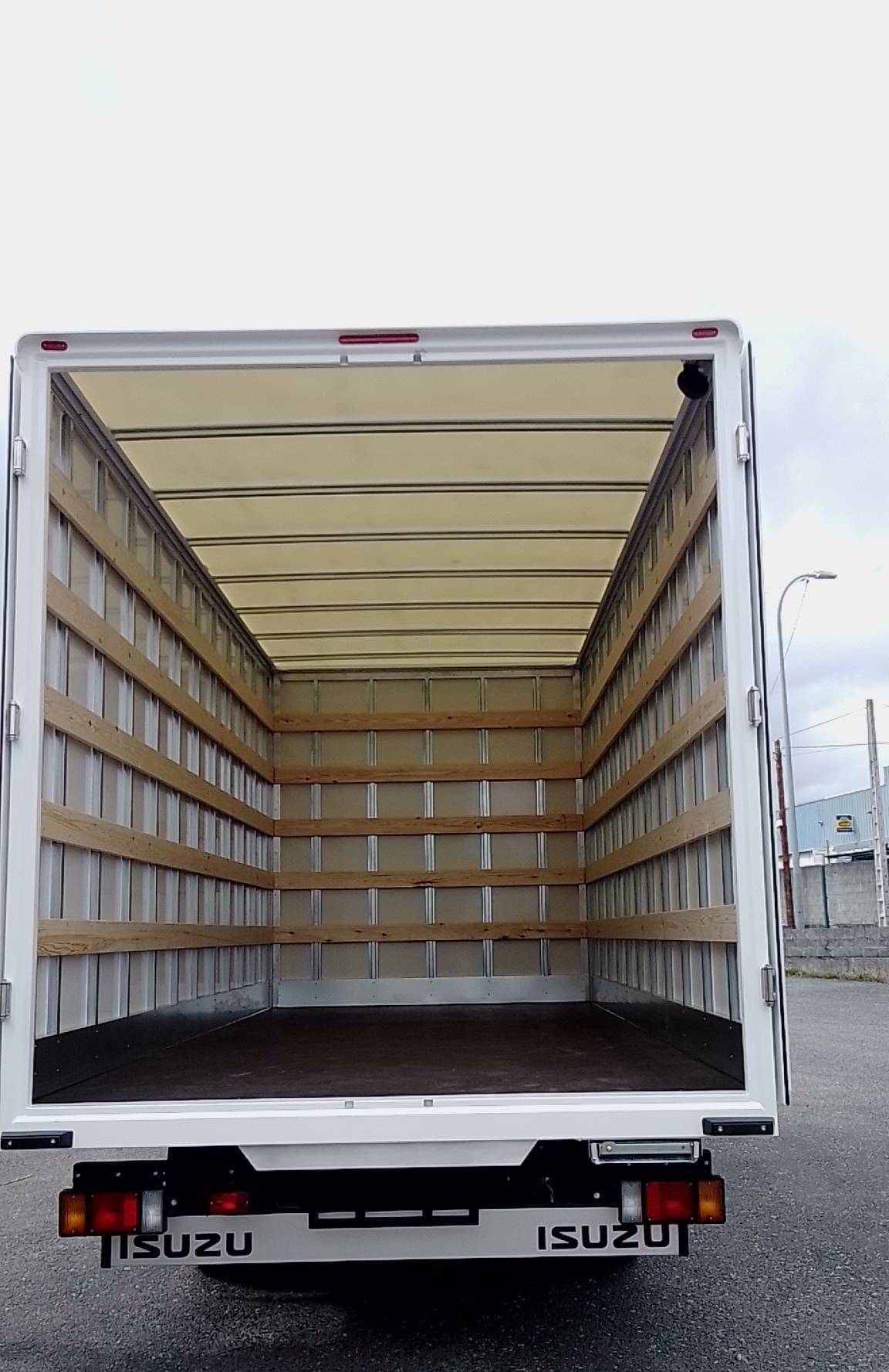 Empresa de carrocería en Coruña - Carroceros del Noroeste