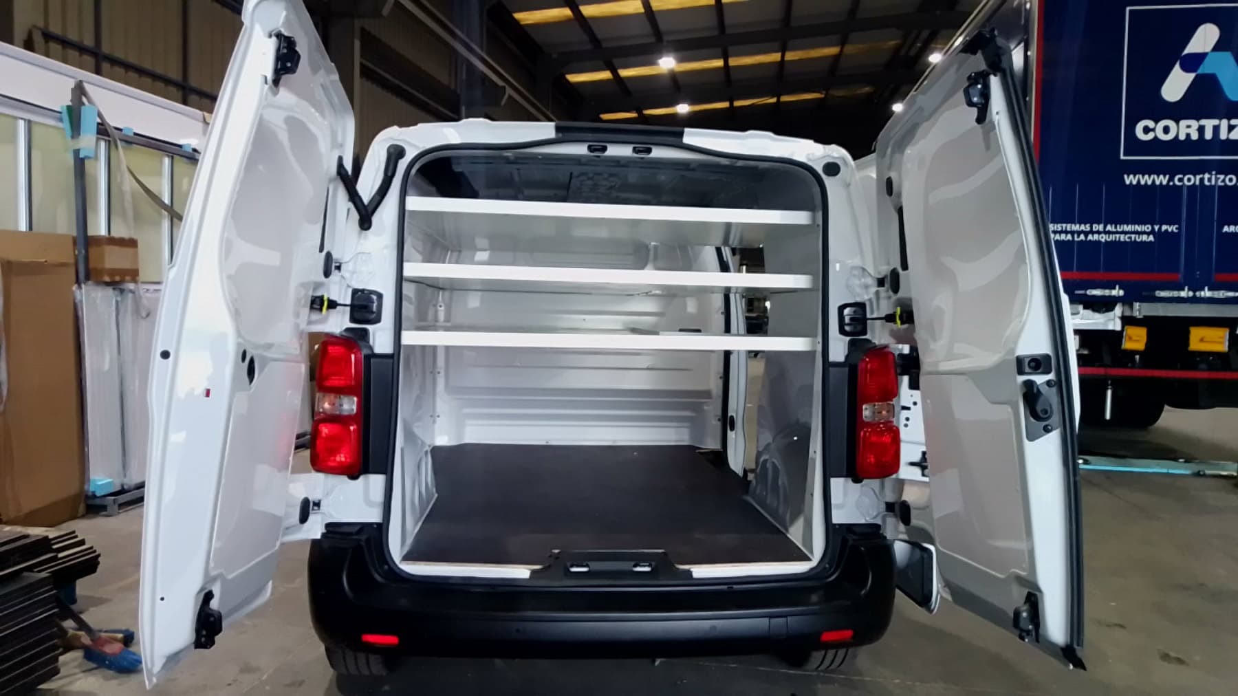 Empresa de carrocería en Coruña - Carroceros del Noroeste