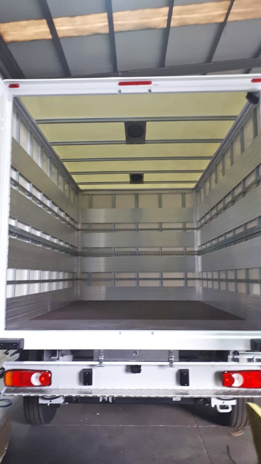 Empresa de carrocería en Coruña - Carroceros del Noroeste